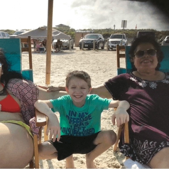 Meet your Posher, Stephanie - Picture 4 of 5